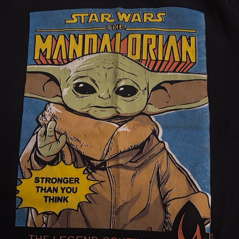 Old Navy Mandalorian short sleeve T-shirt - Picture 3 of 4